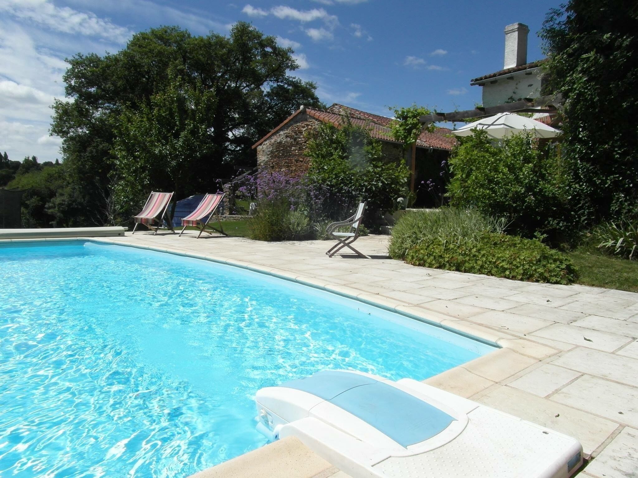 Newly-renovated countryside gite, shared use of swimming pool and games room