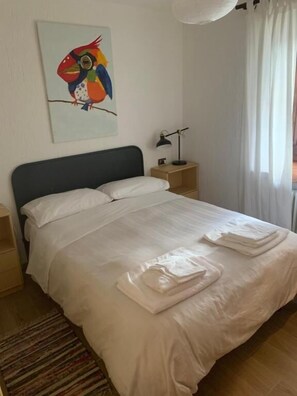 1 bedroom, desk, iron/ironing board, free WiFi