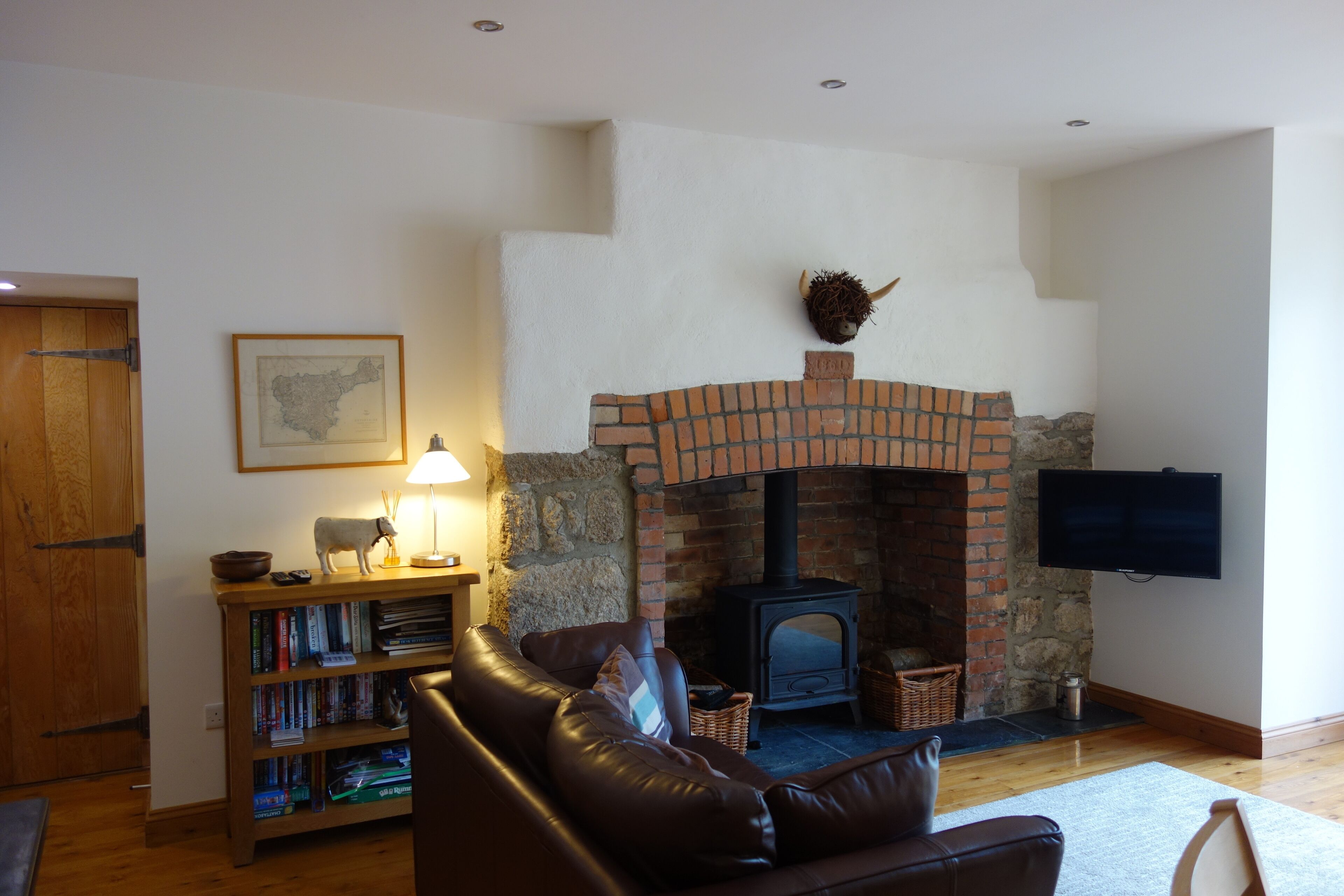 Character Barn, National Park Private Courtyard, Peaceful, Log Burner Sleeps 4 - Chagford