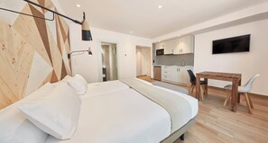 1 bedroom, in-room safe, iron/ironing board, WiFi