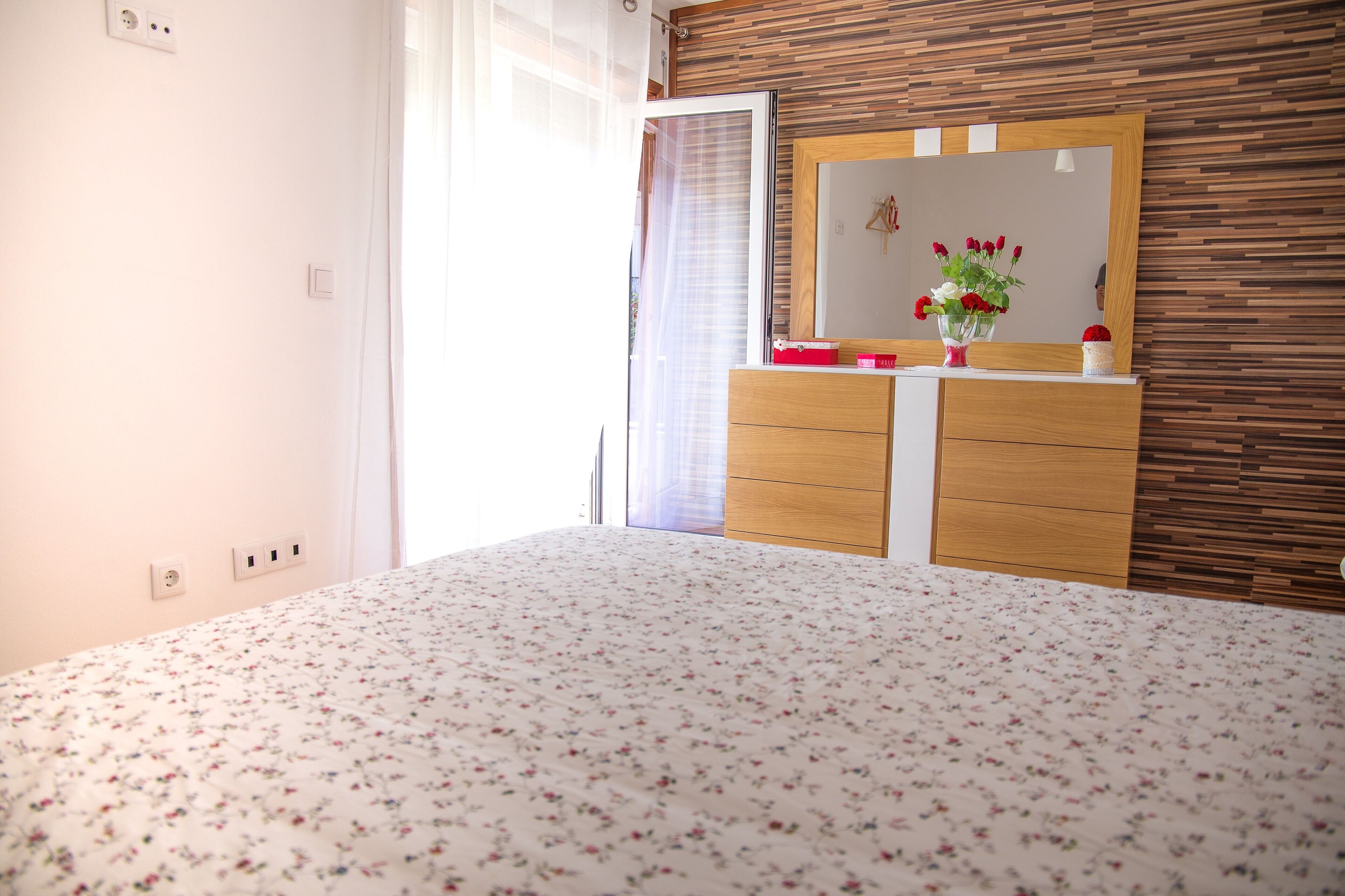 Beautiful rebuilt cottage with jaccuzi