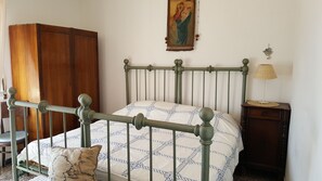 2 dormitorios, caja fuerte, tabla de planchar con plancha y wifi
