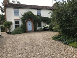 Exterior - Large Country Cottage (Seething)