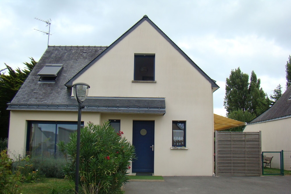 Sarzeau: ENJOY THE CALM AND THE PROXIMITY OF THE SEA AND BEAUTIFUL BEACHES