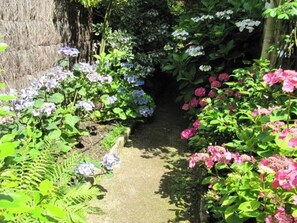 Property grounds - Seaside villa, 100 m from the beach, large garden, 3-star rating (Carnac)