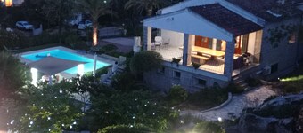 Spacious house ideally located 5 minutes from the port