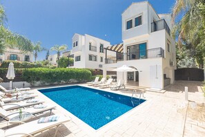 Pool - Villa Libby, Spacious 5BDR Central Protaras Villa, Close to Fig Tree Bay Beach (Protaras)