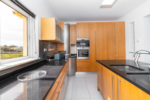 Fridge, microwave, oven, dishwasher