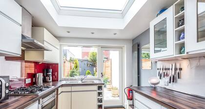 Elegant, modern Townhouse in centre of Ancient and Stylish St Andrews