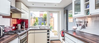 Elegant, modern Townhouse in centre of Ancient and Stylish St Andrews