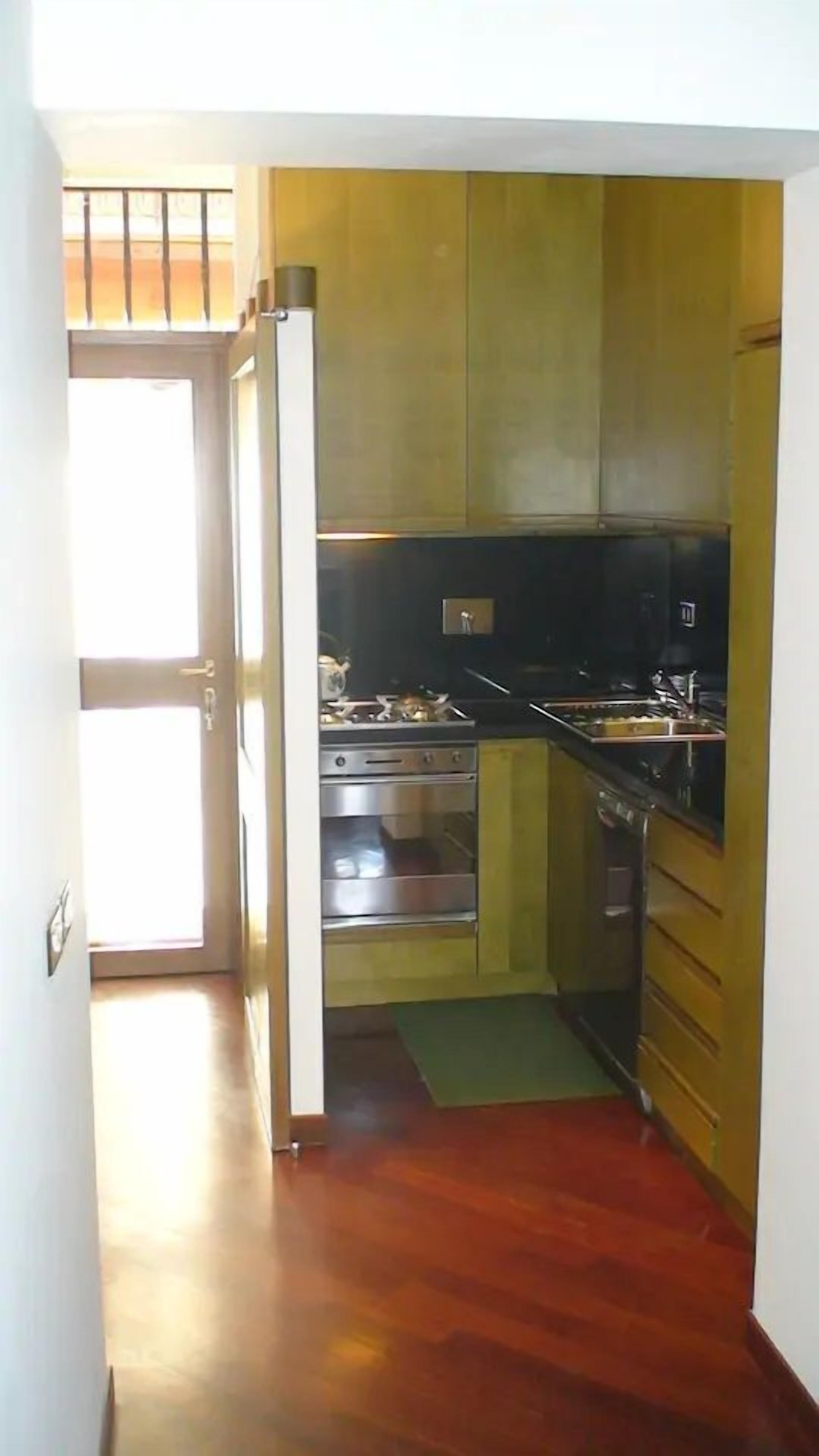 Colosseum Street n.1 - at 100 mt to the Metro