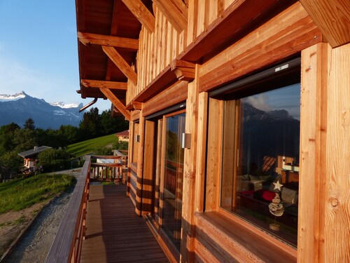 Chalet La Gélinotte -MEGEVE/COMBLOUX - WINTER 2025-2026 - 5 rooms, 10 people