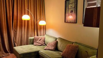 Een televisie en een dvd-speler