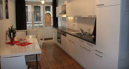 Viehättävä ja moderni huoneisto erinomaisella paikalla!