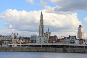 Uklassifisert bilde, 5 av 27, knapp