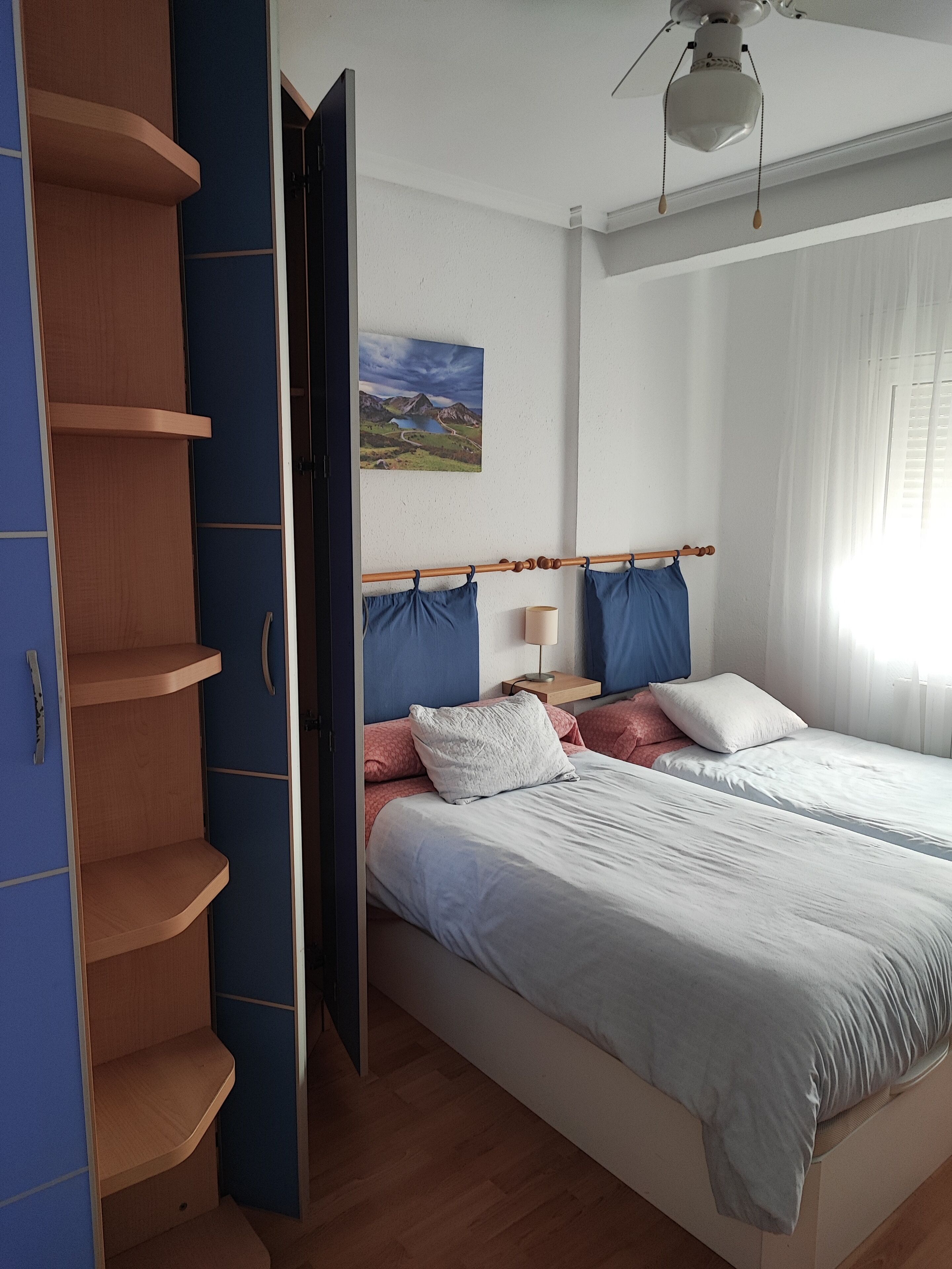 3 dormitorios, tabla de planchar con plancha, wifi gratis y ropa de cama