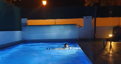 Luxury Villa Pool, 10 mins Walk to Beach & Golf near by