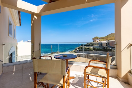 Villa Andreas - Beachside Family Fun by etouri