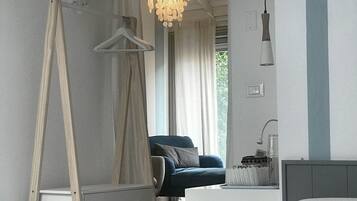 1 chambre, bureau, fer et planche à repasser, Wi-Fi