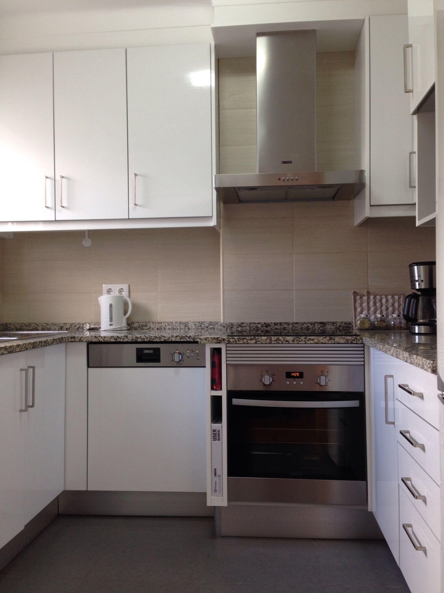 cozy apartment situated in a quiet area in the center of Cascais