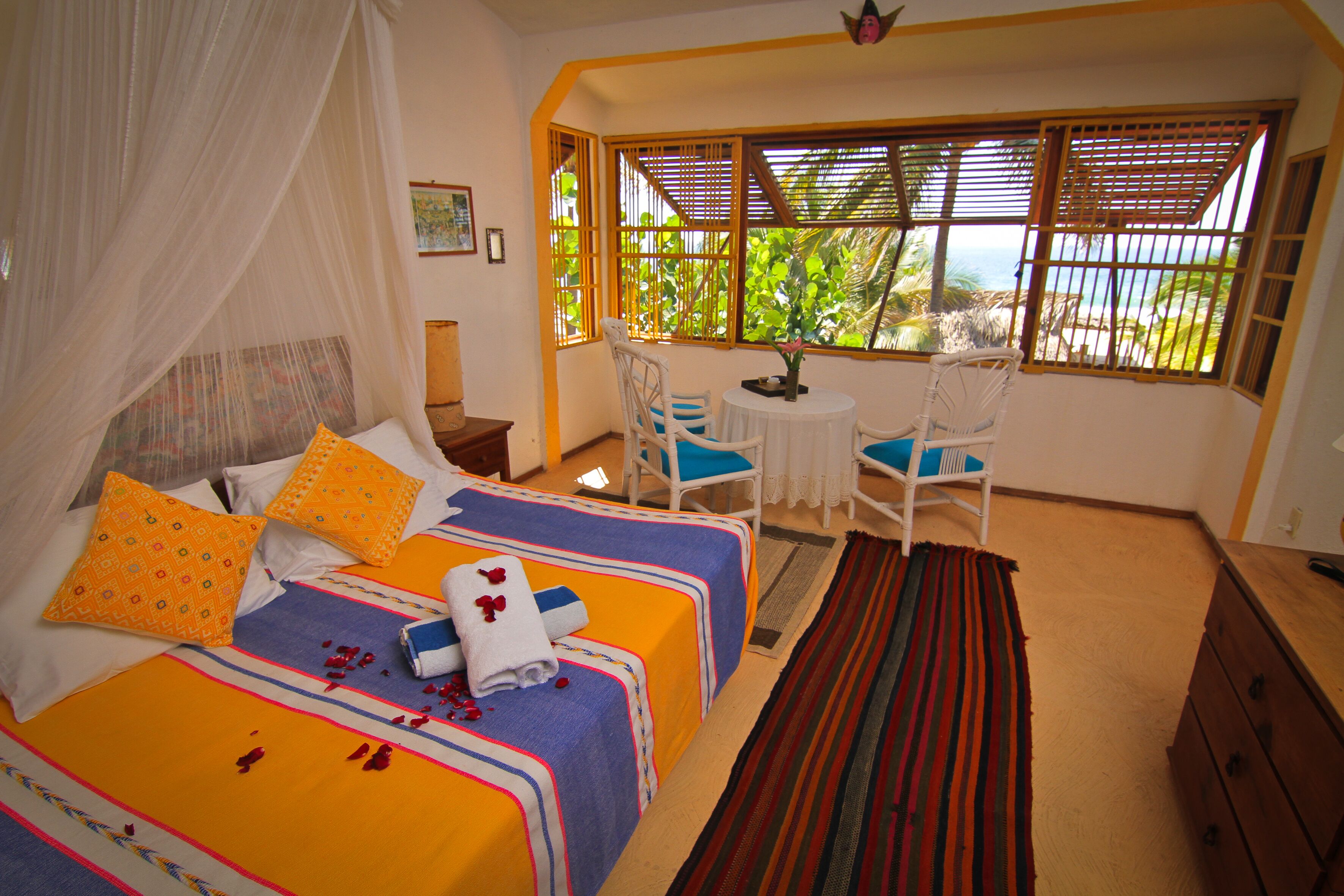 1 bedroom, internet, bed sheets