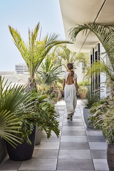 Restaurant at Santa Monica Proper Hotel, a Member of Design Hotels
