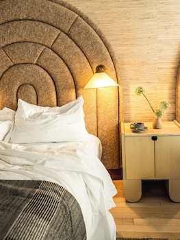 Suite, 1 King Bed (Sunset) | Frette Italian sheets, premium bedding, pillowtop beds, minibar at Santa Monica Proper Hotel, a Member of Design Hotels