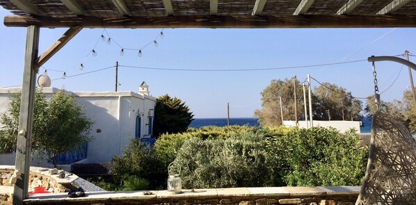 Property grounds - Villa Elia - The charm of Tiniote architecture feet in the water! (Tinos)