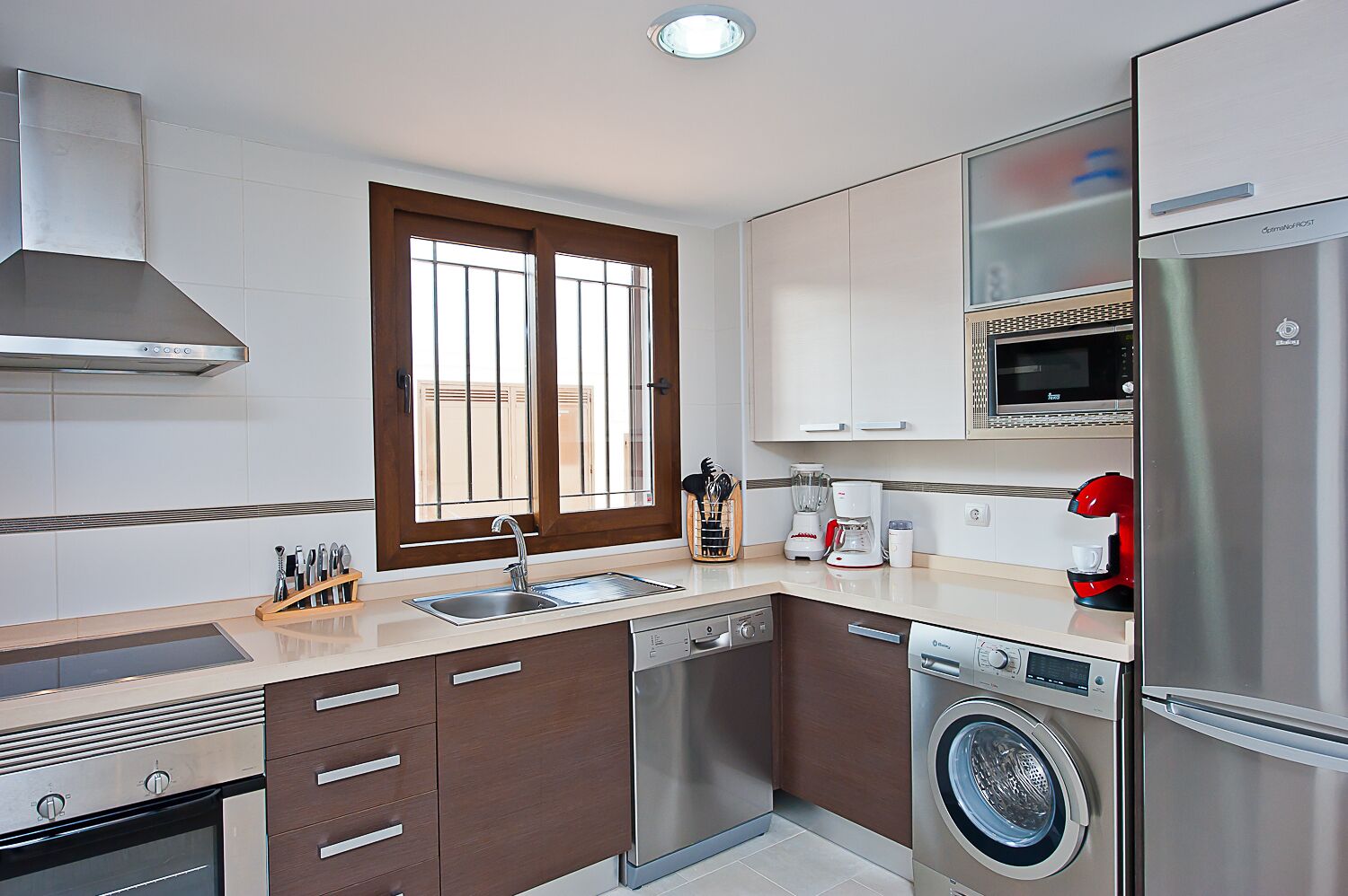 Mar de Pulpi-Oceanfront Villa with Beach Access