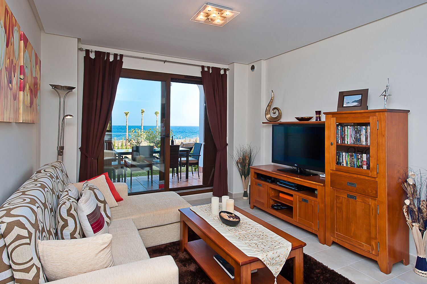 Mar de Pulpi-Oceanfront Villa with Beach Access