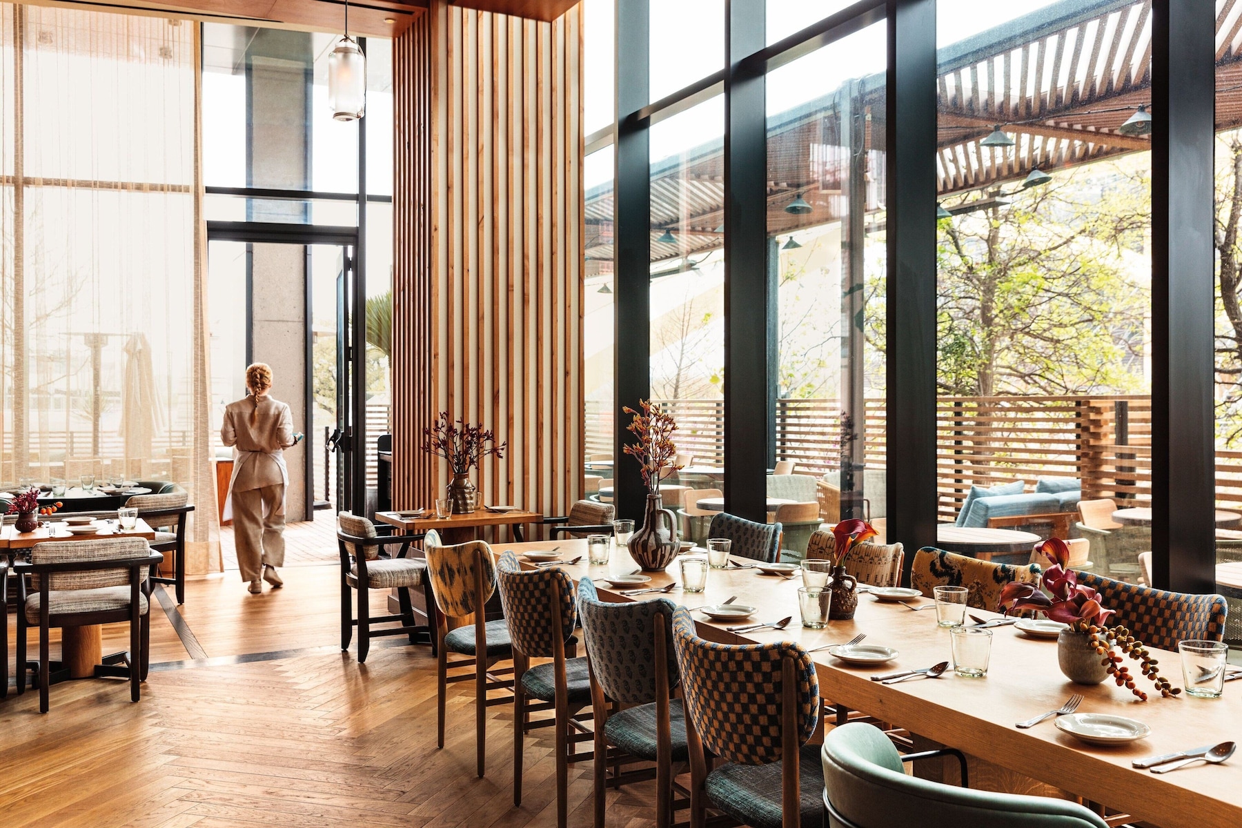 3 restaurantes; se sirven desayunos, comidas, cenas y brunch