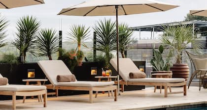 Austin Proper Hotel, a Member of Design Hotels