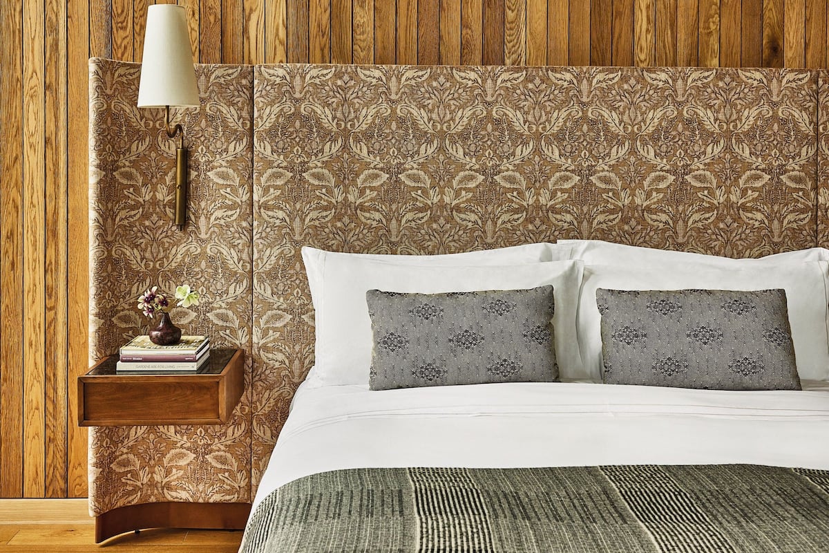 Premium bedding, pillow-top beds, minibar, in-room safe