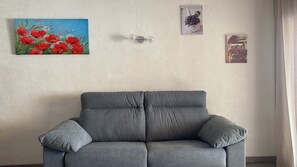 TV, books