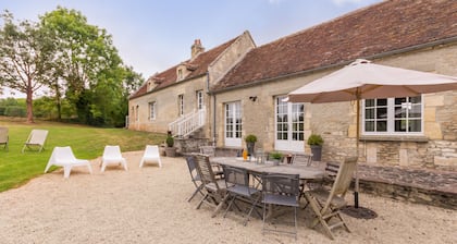 Fierville Bray: Country Cottage / "Le Moulin de Bray" : House with character