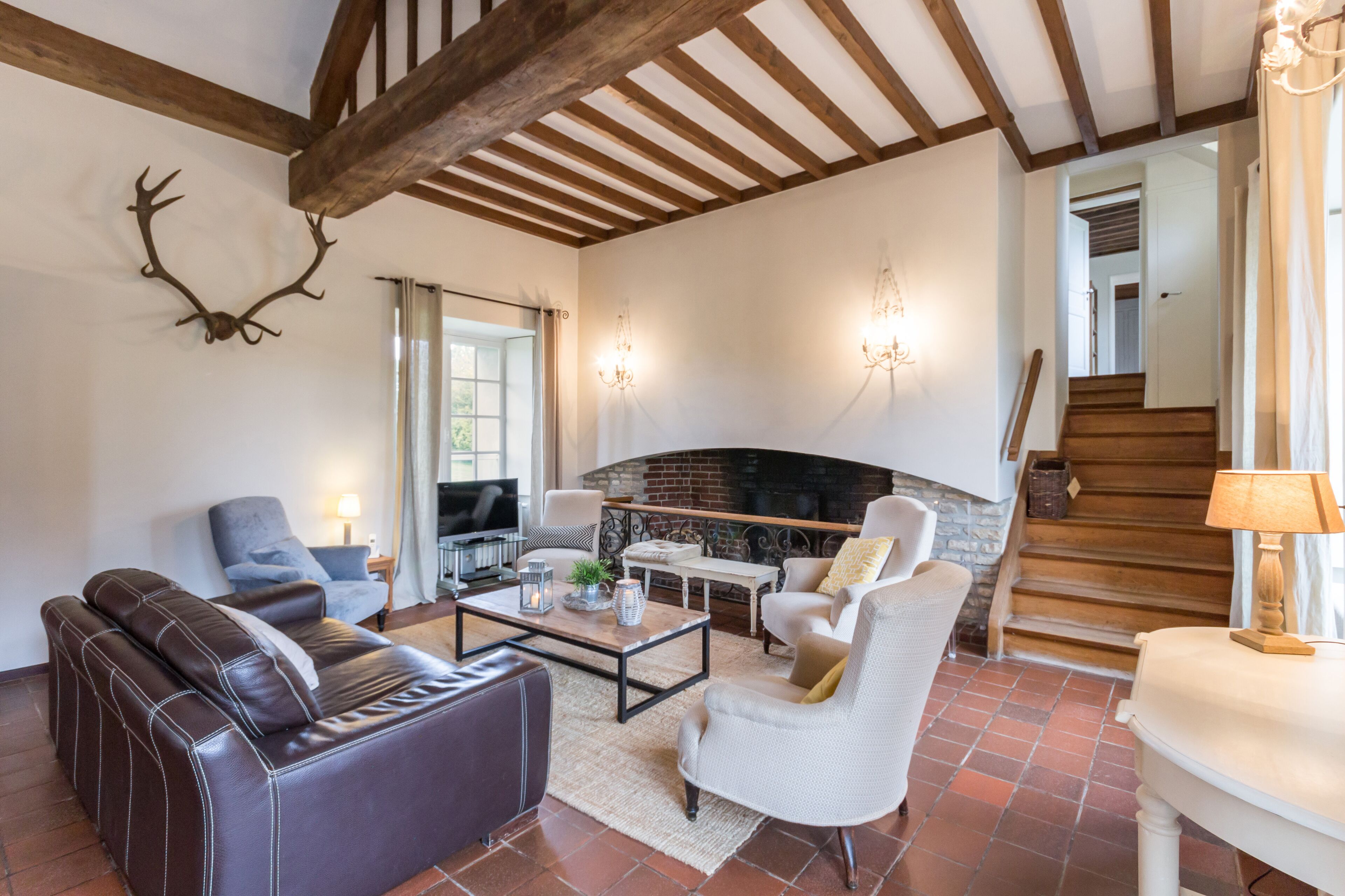 TV, fireplace, DVD player, ping pong