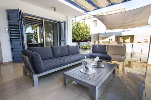 3 sovrum, sängtillbehör av högsta kvalitet och mörkläggningsgardiner