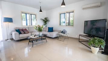 3 quartos, roupas de cama premium, cortinas blackout