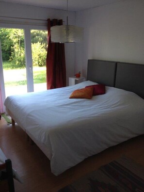 5 bedrooms - House 10-12 people with heated pool and Jacuzzi (Gradignan)