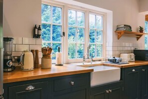 Microwave, dishwasher, highchair