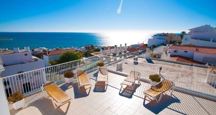 Lomahuoneisto Albufeira merinäköalalla