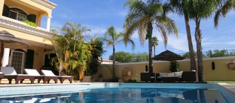 VILLA WITH A VERY BIG, BEAUTIFUL GARDEN AND TENNIS