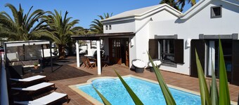 Fantastic villa with completely private pool, with high wall. Free wifi