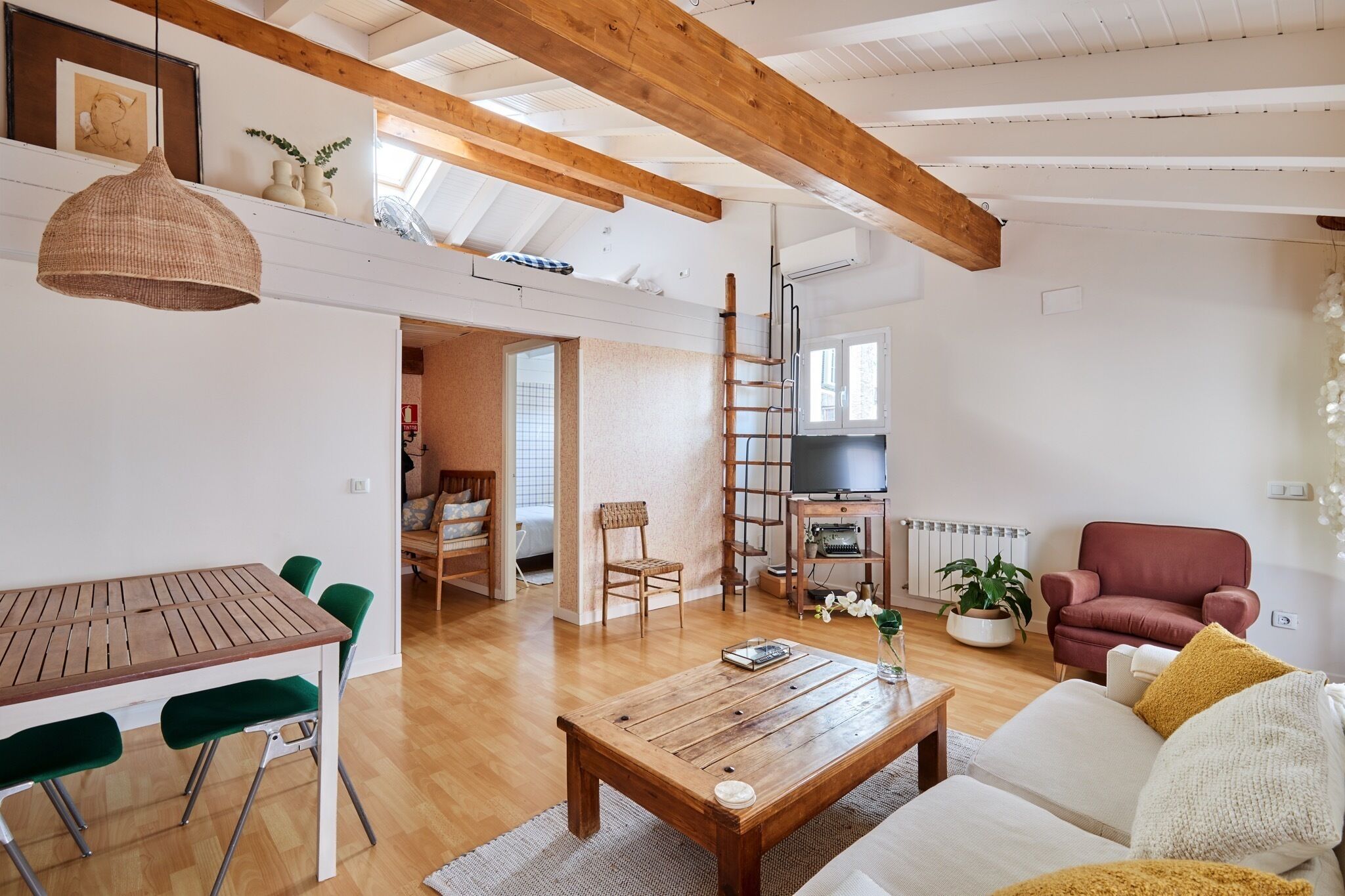 Penthouse in Estafeta, historic CENTER. Views of the running of the bulls. Record UAT00346