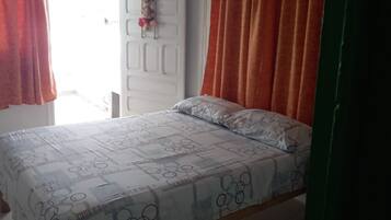 1 camera, accesso a Internet gratuito, lenzuola