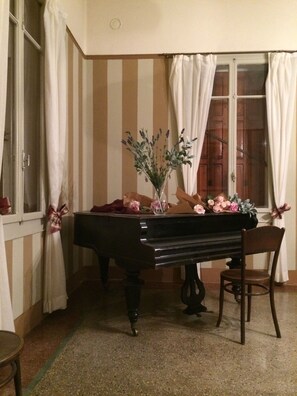 Interior - Splendid historic liberty villa (Malcesine)