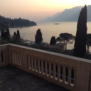 Property grounds - Splendid historic liberty villa (Malcesine)