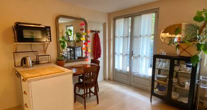 Apartment 2 P 15 minutes walk from the historic center