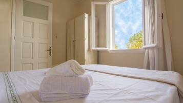 1 Schlafzimmer, BĂŒgeleisen/BĂŒgelbrett, WLAN, BettwĂ€sche