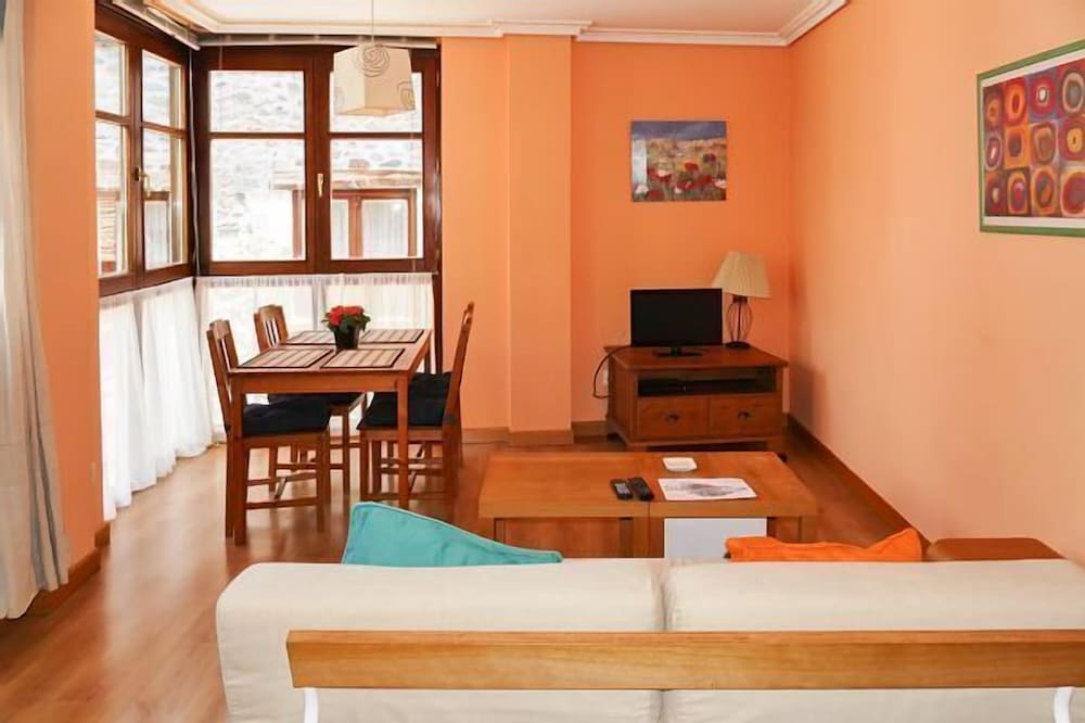 Rural apartments Altuzarra for 6 people